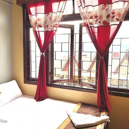 Hotel Red Rose Гангток Экстерьер фото